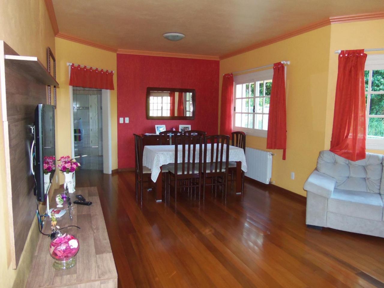 Casa Ampla Com Comodos Confortaveis Gramado Dış mekan fotoğraf